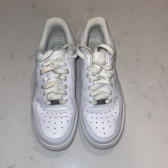Womens Air Force ones - Picture 2 of 3